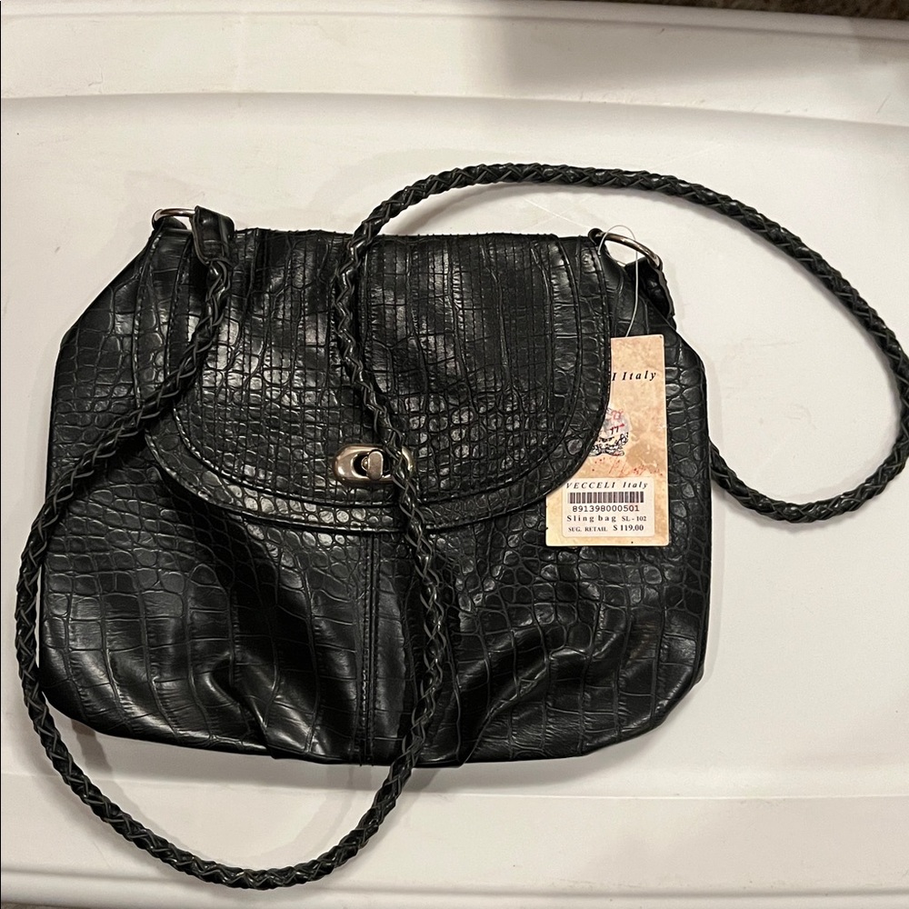 NWT: VECCELI ITALY SLING BAG LIGHTWEIGHT HANDBAG